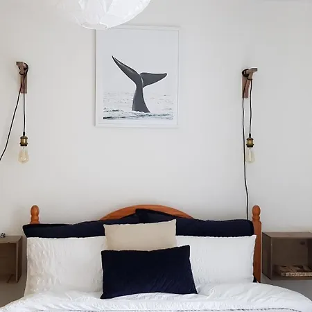 Two Bed Wexford Town Center Apartment Free Parking * Wexford